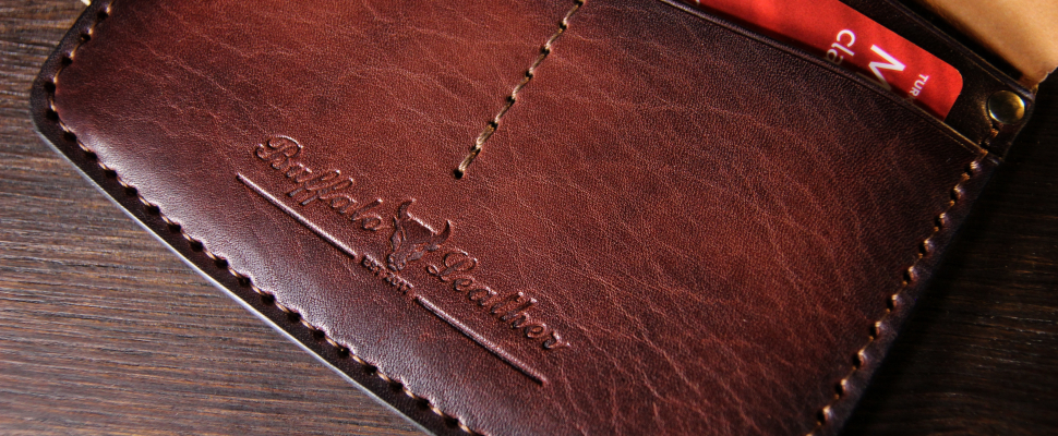 Персонализация для товара Холдер для автодокументов и паспорта Casper Lite - цвет коньяк