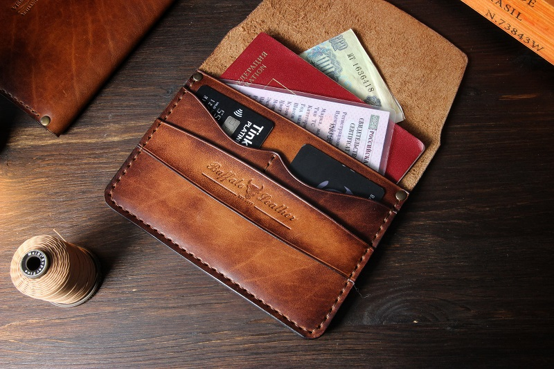 Холдер для автодокументов Casper в оттенке"табак" Холдер для автодокументов Casper в оттенке"табак"