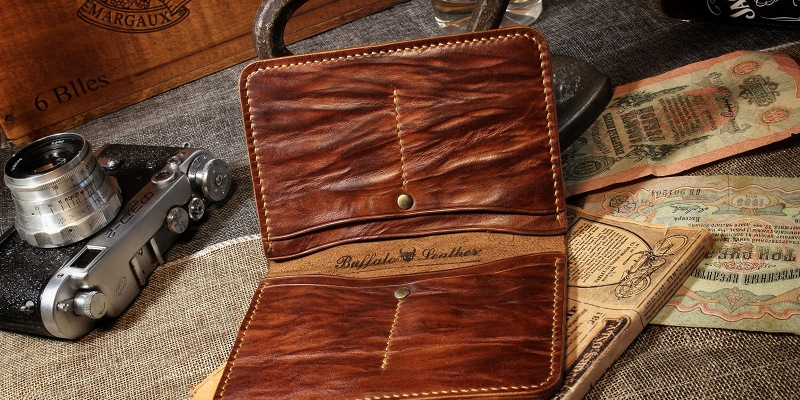 Персонализация для товара Документница Washed Leather