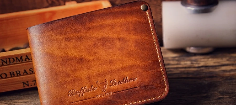 Персонализация для товара Портмоне из натуральной кожи Classik