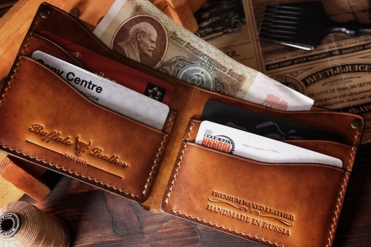 Портмоне из натуральной кожи Classik