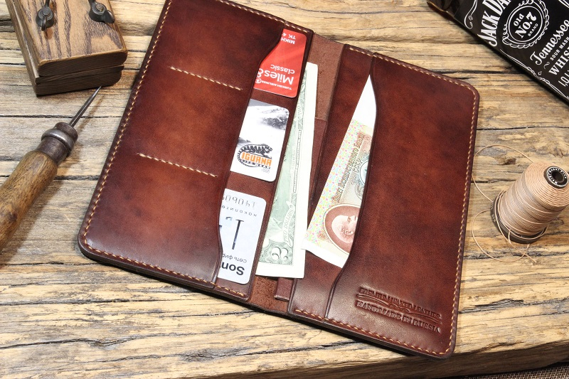 Classik - Клатч из натуральной кожи Classik - Клатч из натуральной кожи