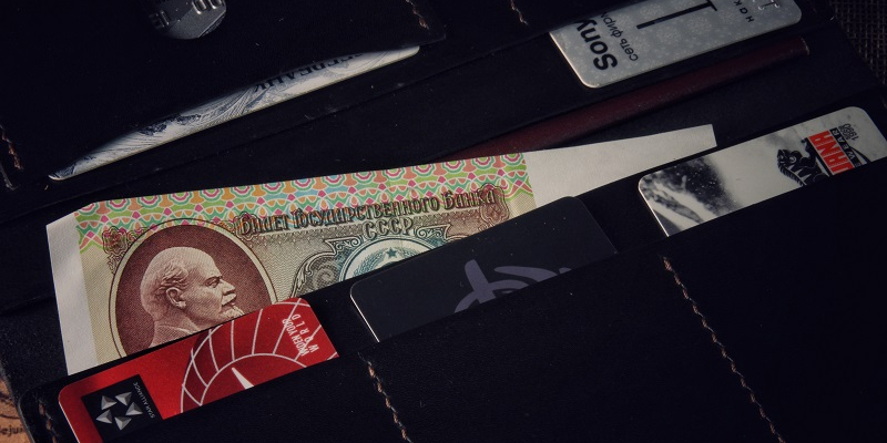 Персонализация для товара Miller Black - клатч из кожи теленка