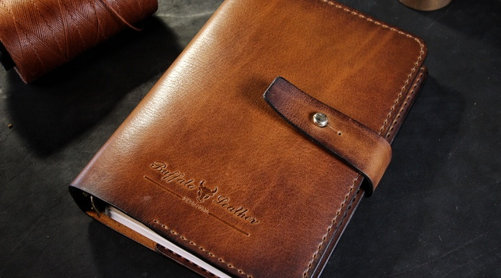 Персонализация для товара Ежедневник из натуральной кожи А5