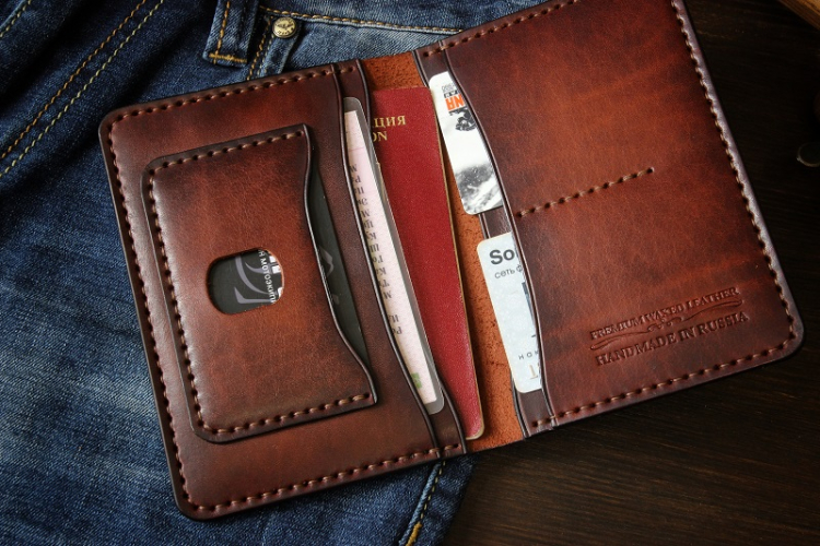 Обложка для автодокументов и паспорта Liberty в оттенке коньяк Обложка для автодокументов и паспорта Liberty в оттенке коньяк