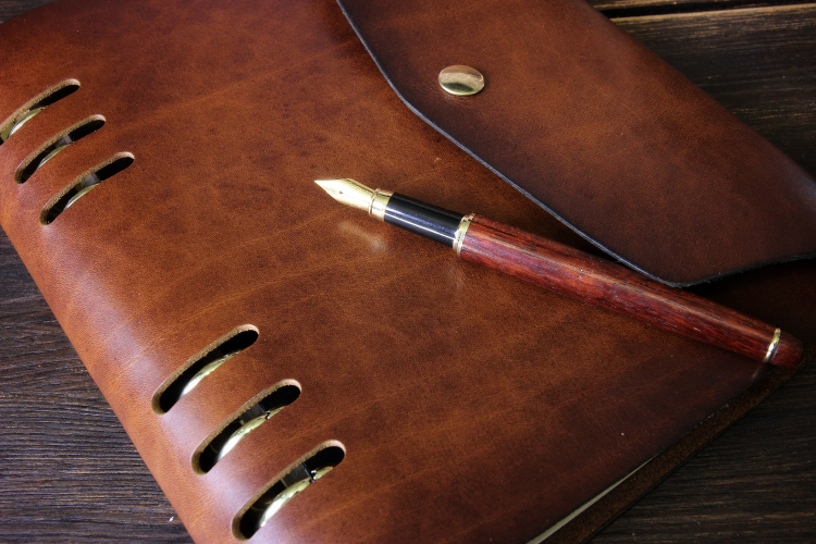 Кожаный ежедневник на кольцах А5