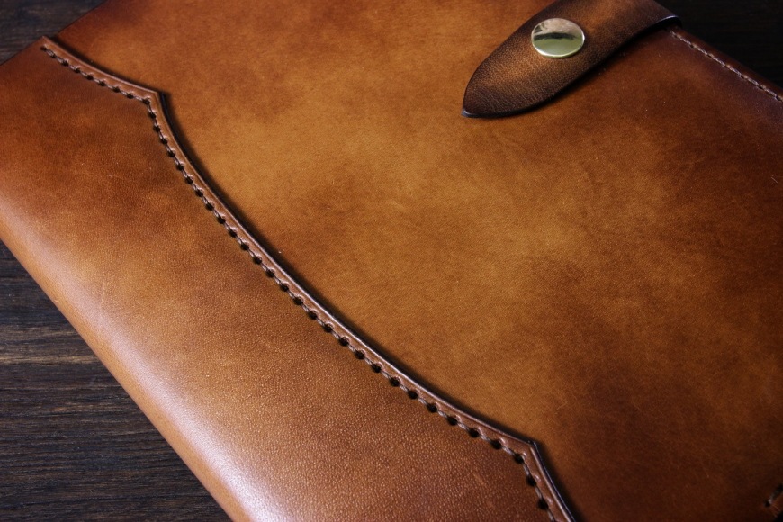 Кожаная обложка на ежедневник Кожаная обложка на ежедневник